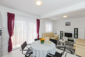 Гостиница Apartment Anna  Каштел Камбеловац